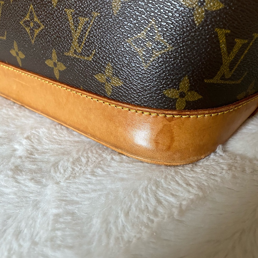 Louis Vuitton alma monogram - Picture 9 of 11